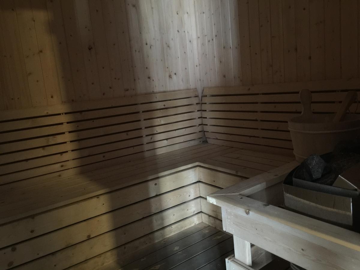 Takuro Homestay ペタリンジャヤ エクステリア 写真